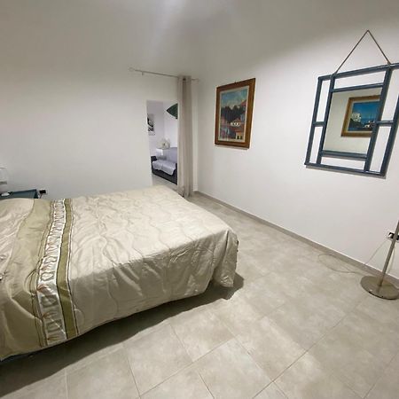 فيلا La Torretta Del Surfista تارانتو المظهر الخارجي الصورة